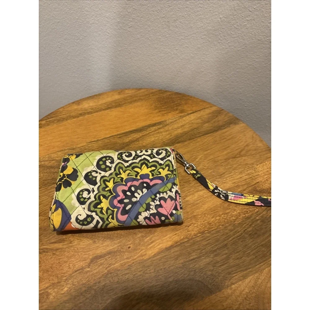 VERA BRADLEY~Rio~ Turnlock‎ Wallet/Wristlet/Clutch/ Card Holder ~Retired